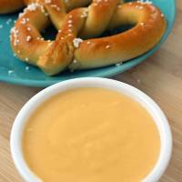 Hot Pretzel and Cheese