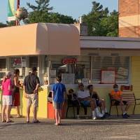 Bardon's open for business